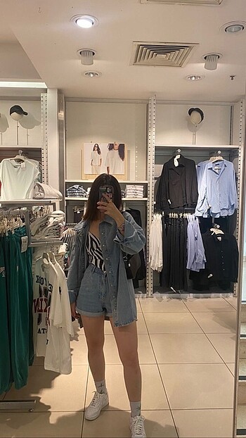s Beden mavi Renk Beli lastikli şort