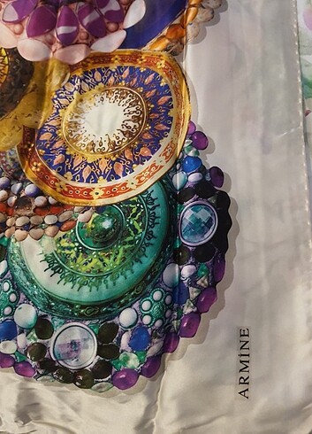 Armine kapak modeli sura ipek eşarp