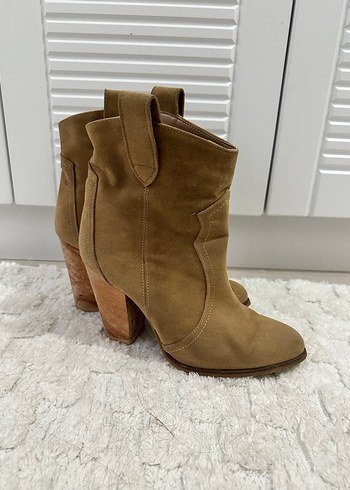 Bej Süet Kadın Topuklu Bot - Görsel 2