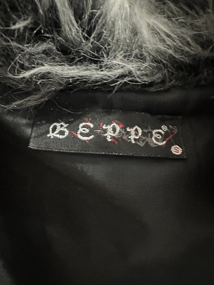 Kadın Gri Kürklü Midi Yelek - Görsel 3