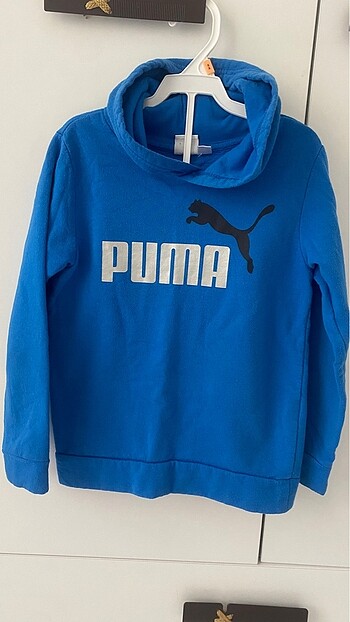 Puma sweatshirt