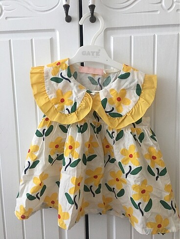 Çiçekli yazlık elbise