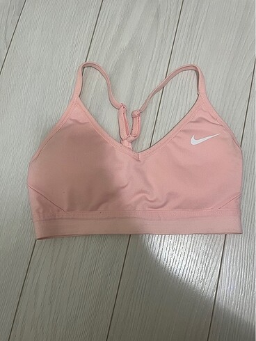 Nike spor sütyeni