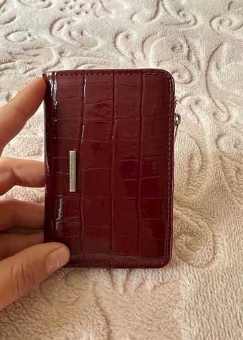 Bordo Yılan Desenli Deri Fermuarlı Kadın Cüzdanı