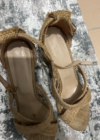 Topuklu hasır sandalet - Görsel 5