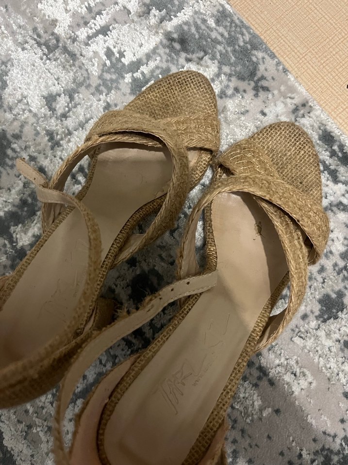 Topuklu hasır sandalet - Görsel 2