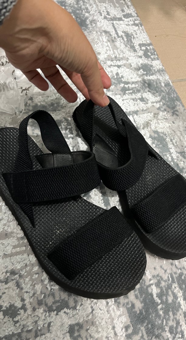 Siyah Kadın Cırt Cırtlı Dolgu Topuklu Sandalet - Görsel 3