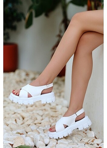 38 Beden beyaz Renk Cesi Beyaz Cilt Sandalet