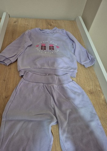 Uzun Kollu lila renkde Örme Bebek Kız Takımı - Görsel 4