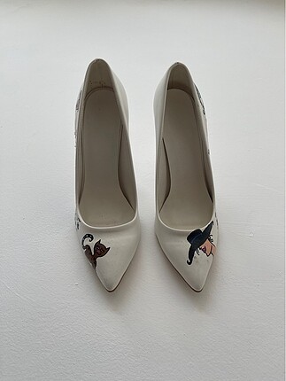 37 Beden beyaz Renk Stiletto tasarim ayakkabi