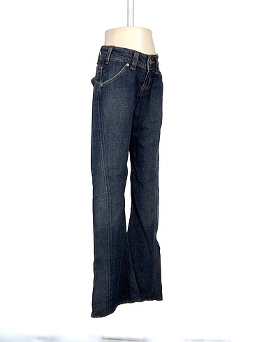 Levis Levis İspanyol Paça %70 İndirimli.