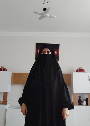 Siyah Drapeli Gotik Kadın Şalı - Görsel 5