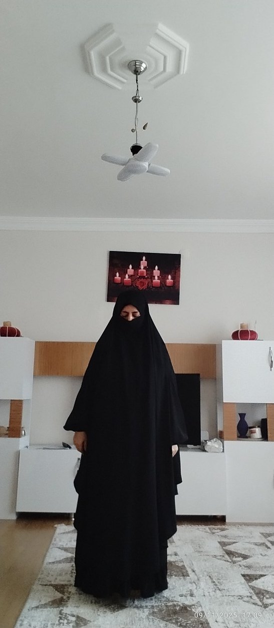 Siyah Drapeli Gotik Kadın Şalı - Görsel 3