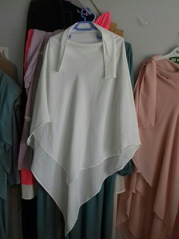 Milk Makeup ekru khimar