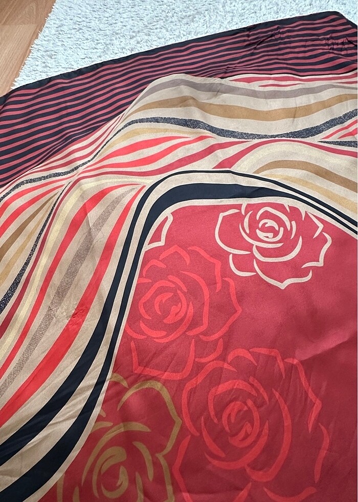 silkhome twil ıpek esarp - Görsel 3