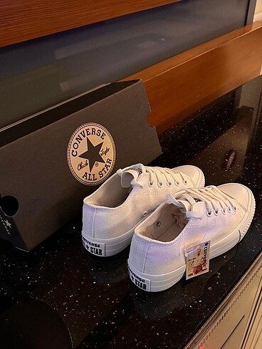 38 Beden Beyaz Converse