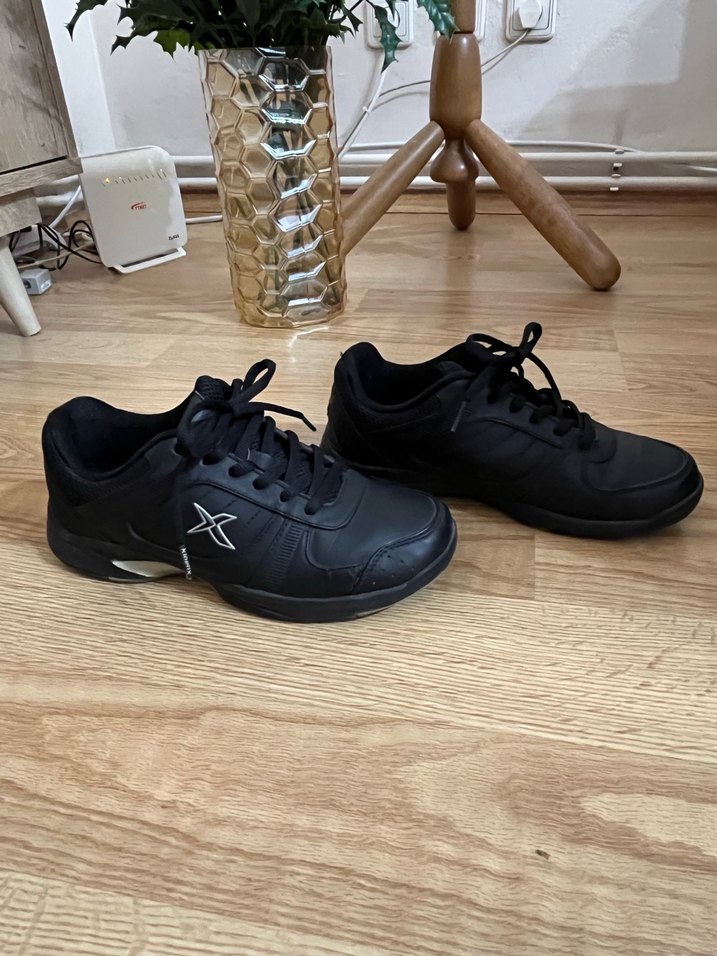 Kinetix Siyah Spor Ayakkabı - Görsel 2