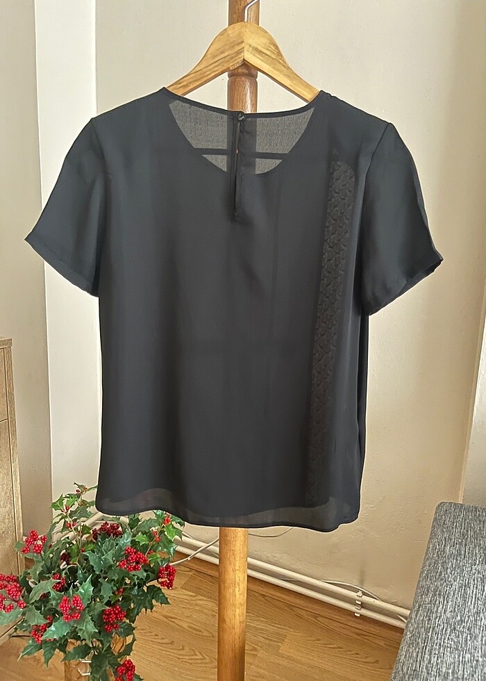 Siyah Vatkalı Bluz - Görsel 5