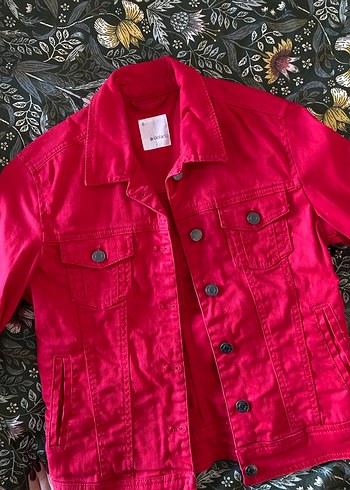 Kırmızı kadın kot ceket - Görsel 2
