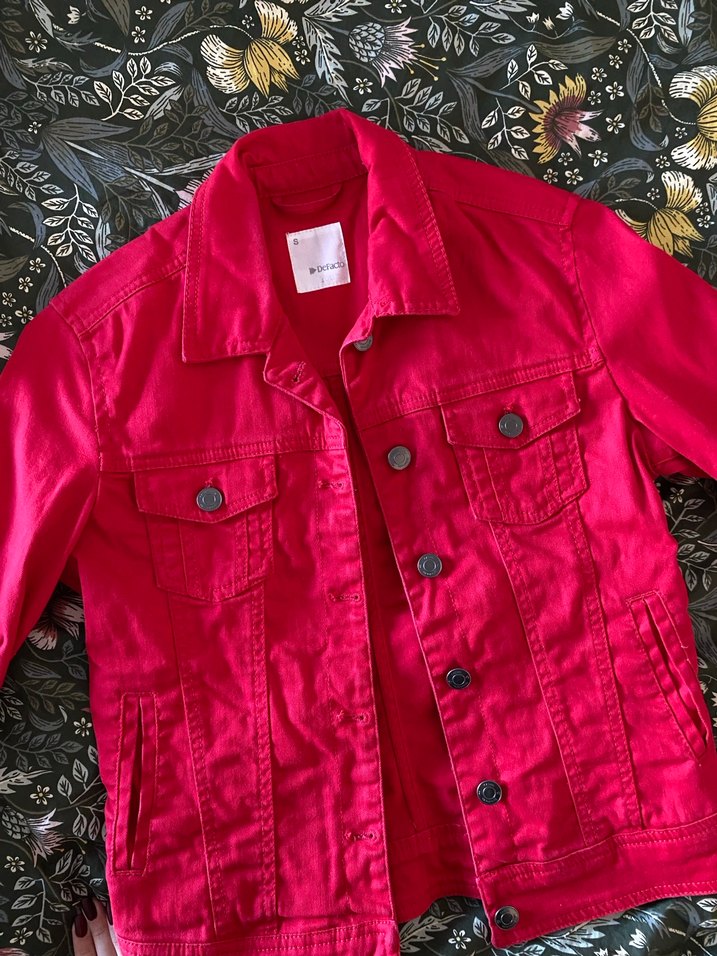Kırmızı kadın kot ceket - Görsel 2