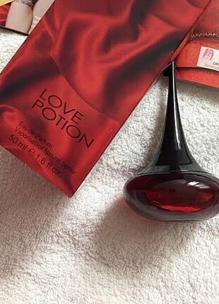 LOVE POTION PARFUM