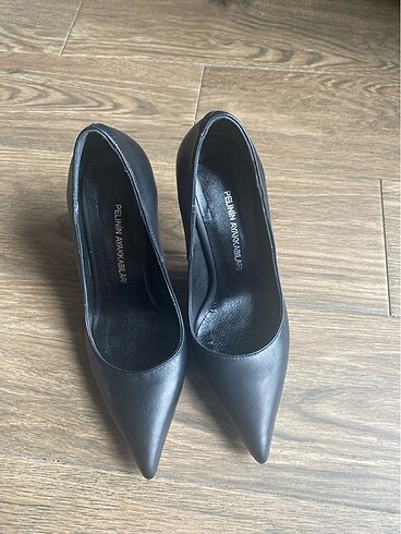 Pelinin Ayakkabıları deri stiletto