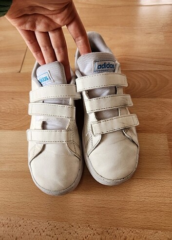 32 Beden Adidas 32 numara