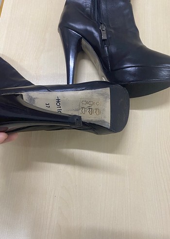 Siyah Deri Dizüstü Stiletto Topuklu çizme - Görsel 5