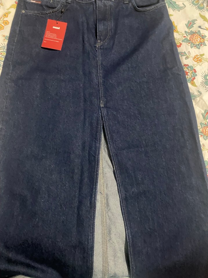 Düğmeli Lacivert Midi Kot Etek mavi marka - Görsel 5