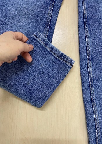 Mavi Normal Kesim Rahat Denim Kadın Pantolon stradivarus - Görsel 5