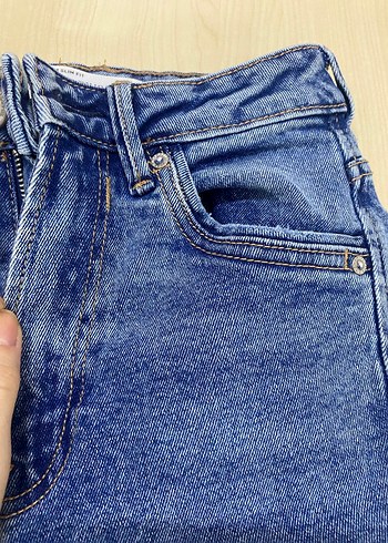 Mavi Normal Kesim Rahat Denim Kadın Pantolon stradivarus - Görsel 3