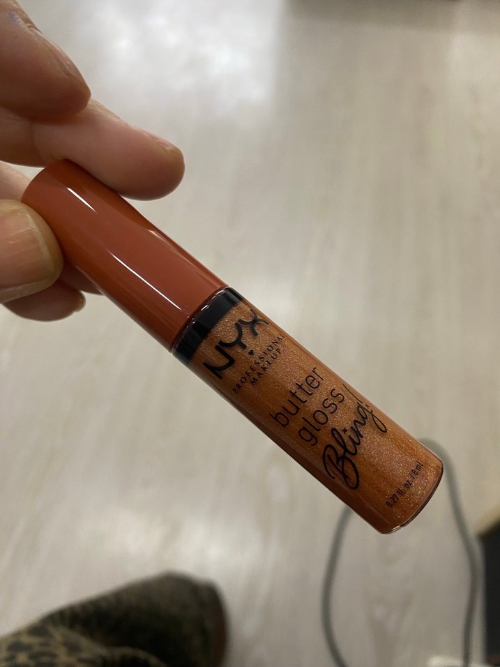 NYX Butter Gloss Bling Işıltılı Dudak Parlatıcısı Hustla - Görsel 4