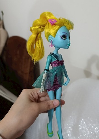 Monster High Turkuaz Renkli Pastel Bebek