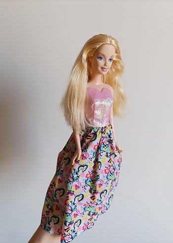 Barbie Renkli Etekli Pembe Bebek