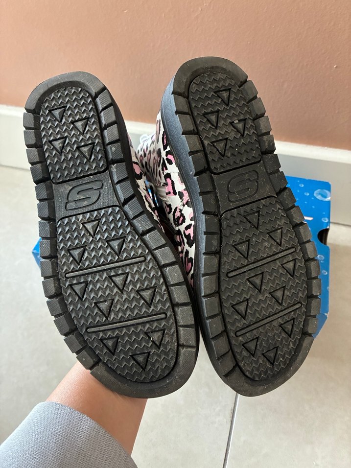 Pembe Leopar Desenli Skechers Kız Botu - Görsel 4