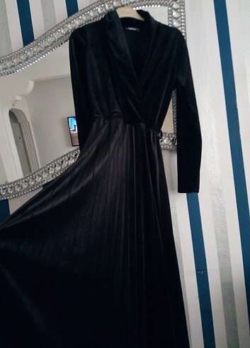 s Beden Kadife siyah renk elbise