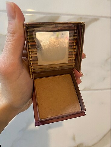 Beden Benefit hoola bronzer