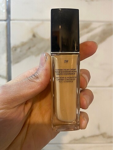 Dior Dior forever skin correct 2W kapatıcı