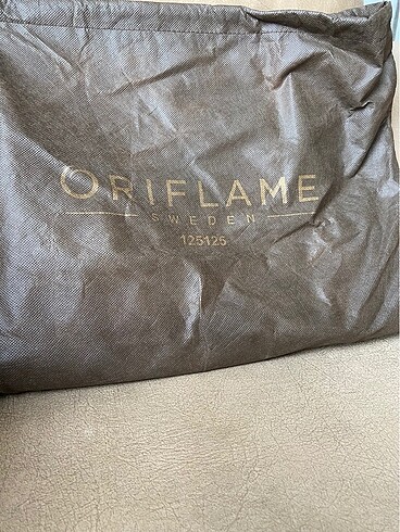Oriflame Kol çantası ürün sıfır