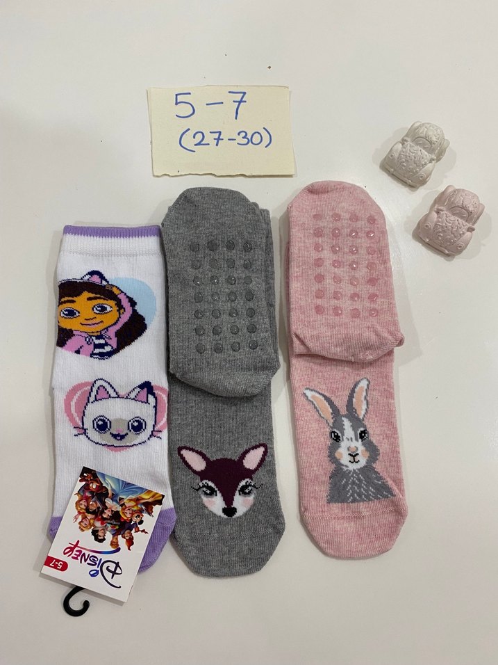 5-7 Yaş Gabbynin Evi Kaymaz Çorap - Görsel 2