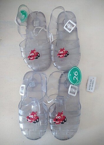 Şeffaf sandalet ayakkabı 