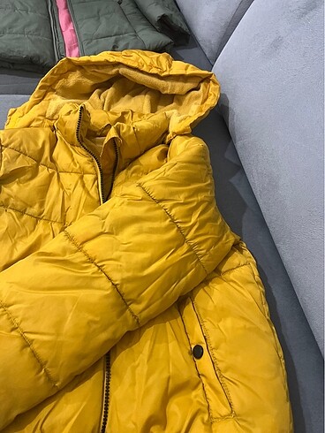 10 Yaş Beden altın Renk H M kız çocuk mont