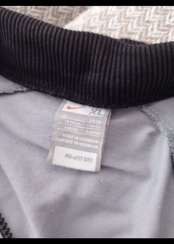 Nike Gri Spor Tarzı Erkek Rüzgarlık - Görsel 5