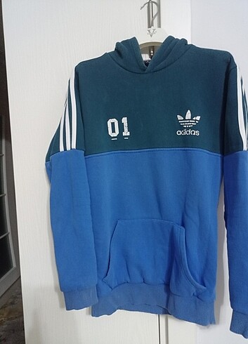 LC Waikiki kapüşonlu sweatshirt 