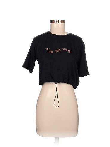 Trendyol & Milla T-shirt %70 İndirimli.