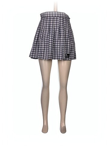 Bershka Mini Etek %70 İndirimli.