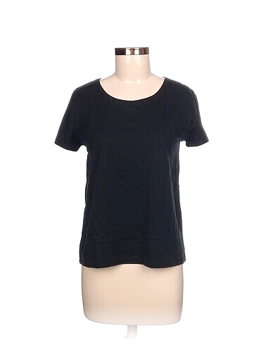Zara T-shirt %70 İndirimli.