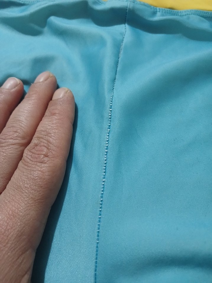 Sarı Bel Detaylı Mavi Erkek Çocuk Mayo - Görsel 4