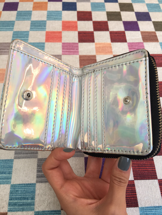 Stradivarius hologram cüzdan