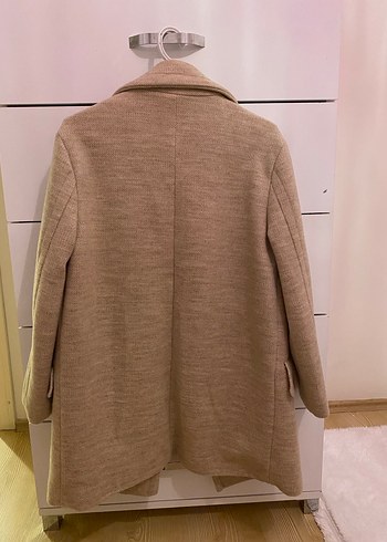 Bej Düğmeli Klasik Kaban - Görsel 3